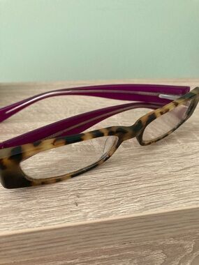 Tortoiseshell Frame Reading Glasses with Purple Arms